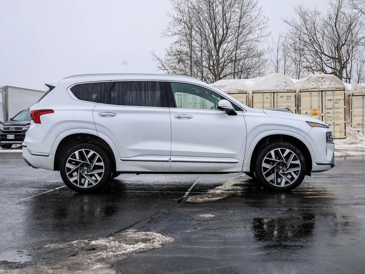 2023 Hyundai Santa Fe Ultimate Calligraphy 4dr All-Wheel Drive Photo2