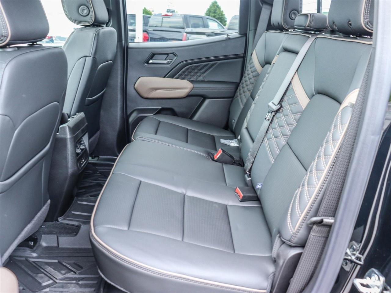 2026 GMC Canyon Crew Cab Short Box 4-Wheel Drive Denali Photo