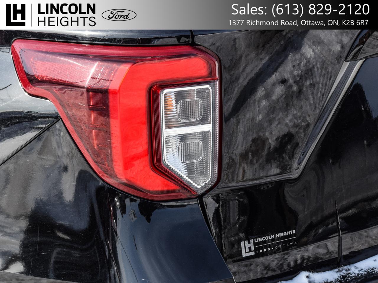 2022 Ford Explorer  Photo