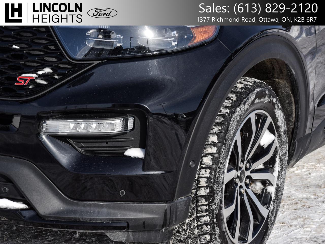 2022 Ford Explorer  Photo