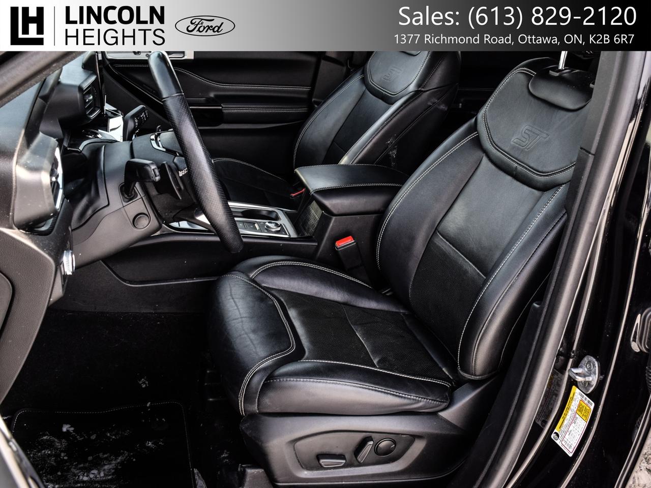 2022 Ford Explorer  Photo