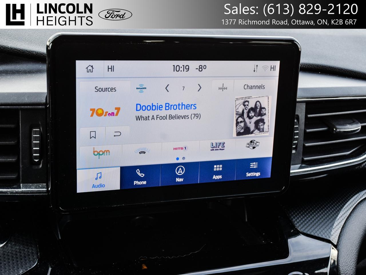 2022 Ford Explorer  Photo