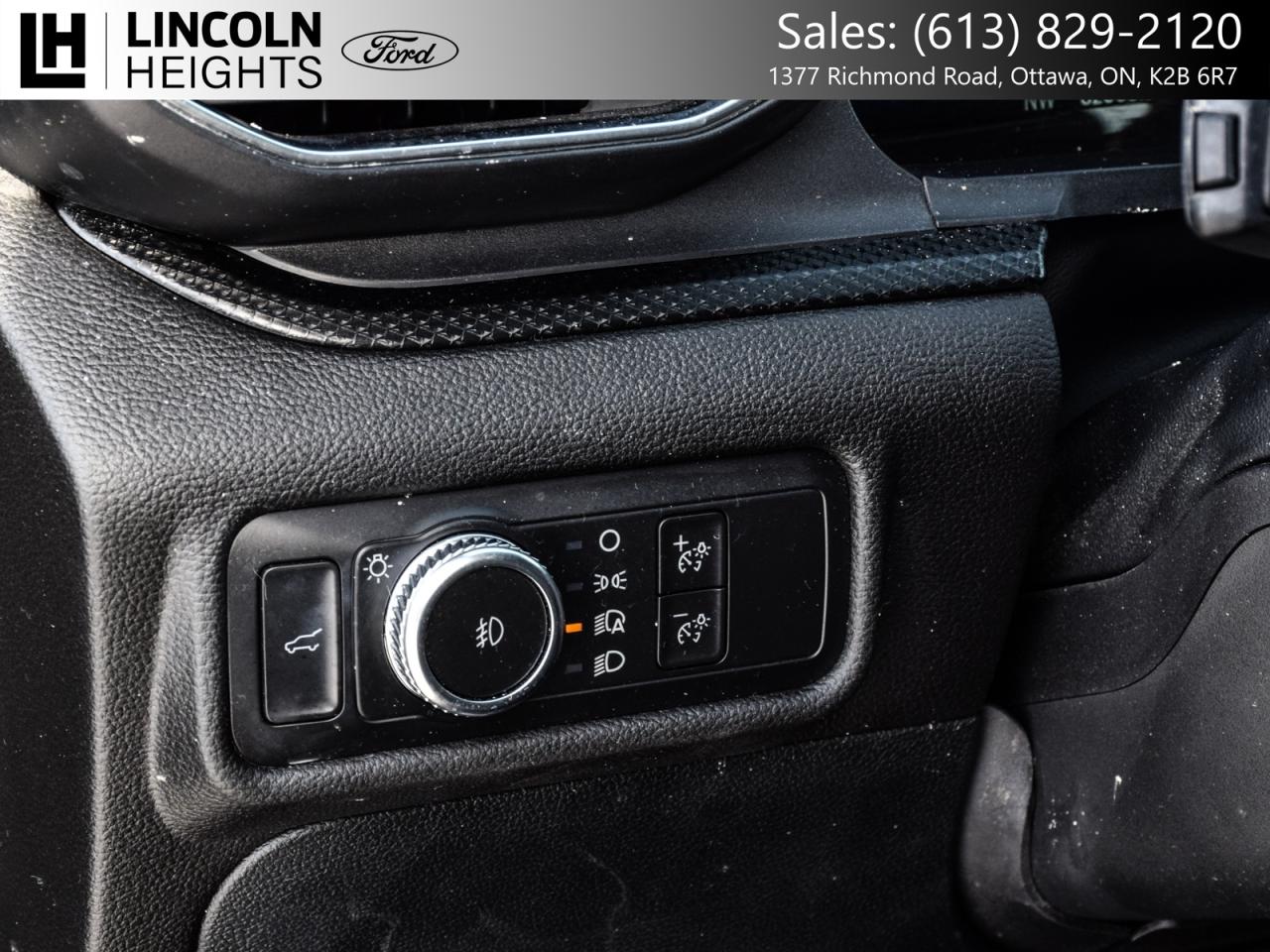 2022 Ford Explorer  Photo