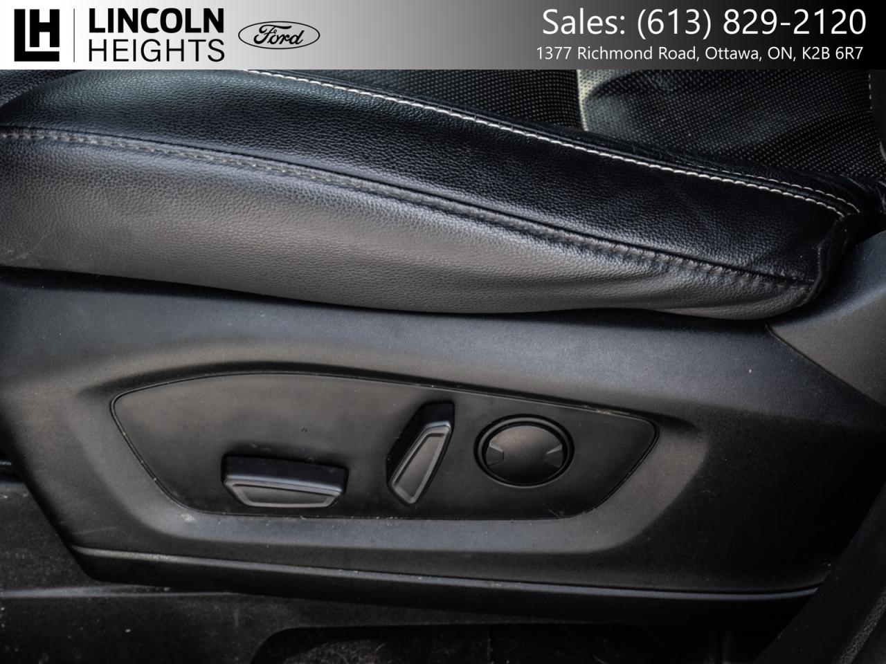 2022 Ford Explorer  Photo