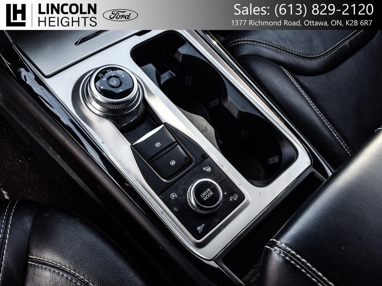 2022 Ford Explorer  Photo