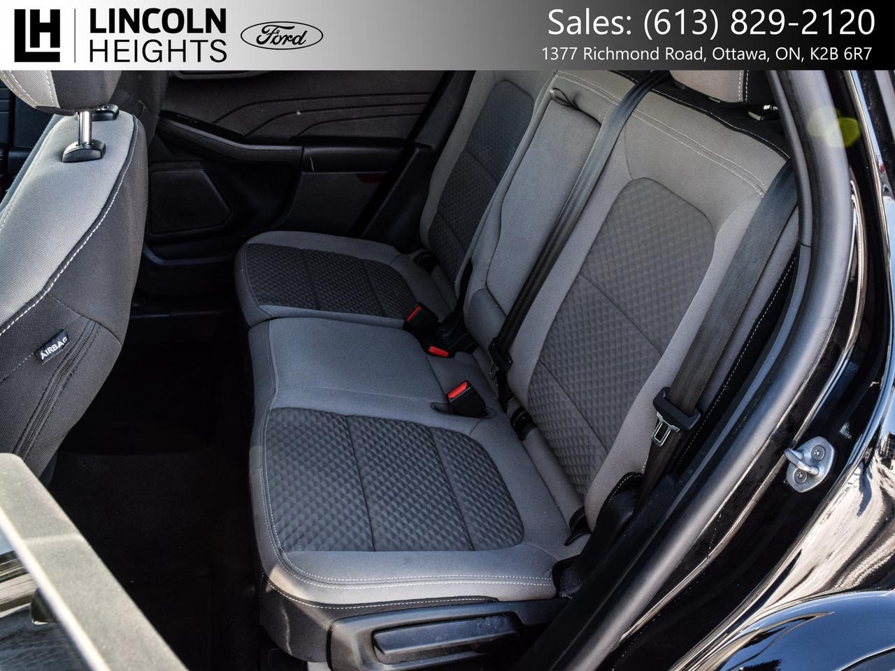 2022 Ford Escape SE AWD Photo