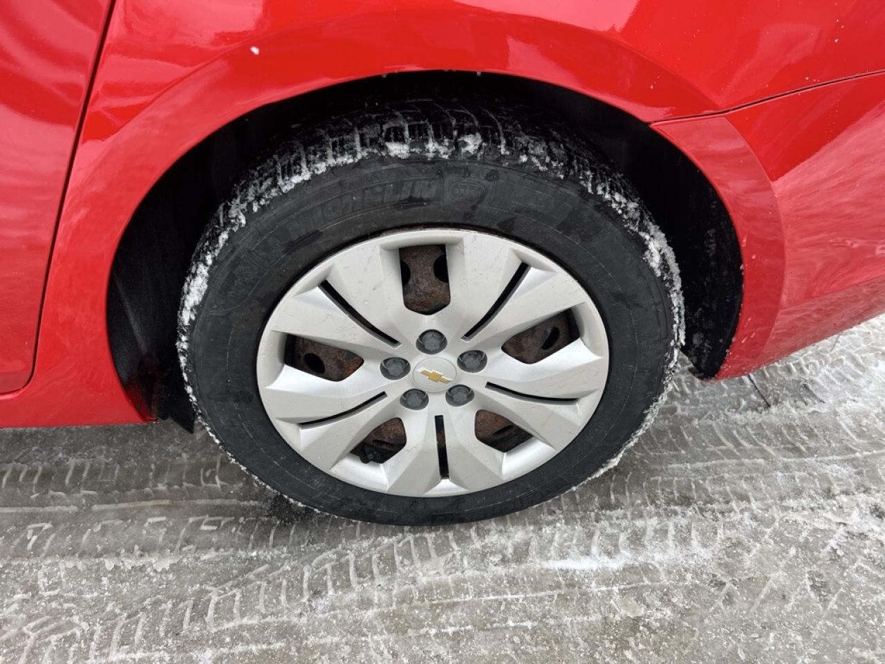 2015 Chevrolet Cruze 4dr Sedan 1LT Photo