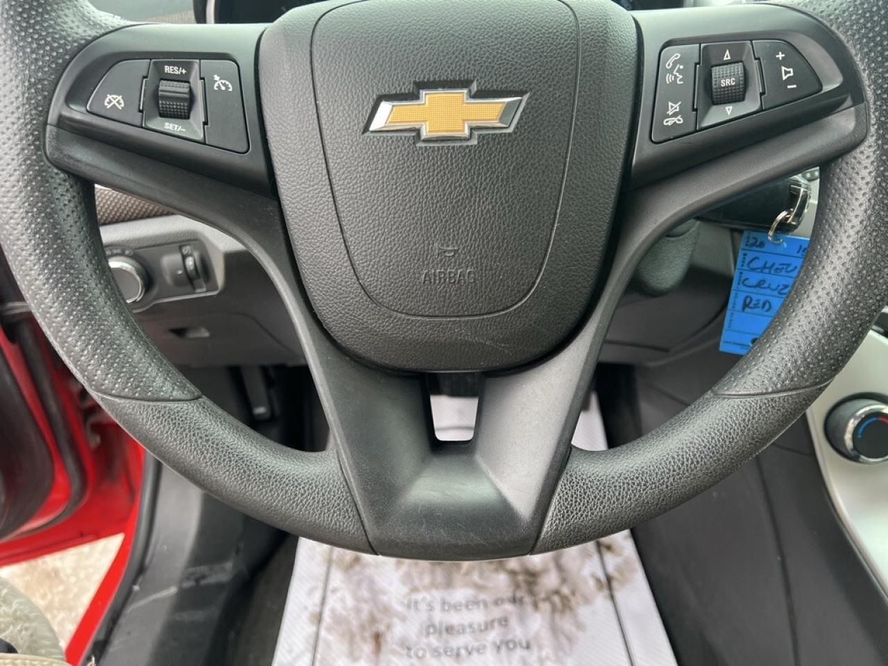 2015 Chevrolet Cruze 4dr Sedan 1LT Photo