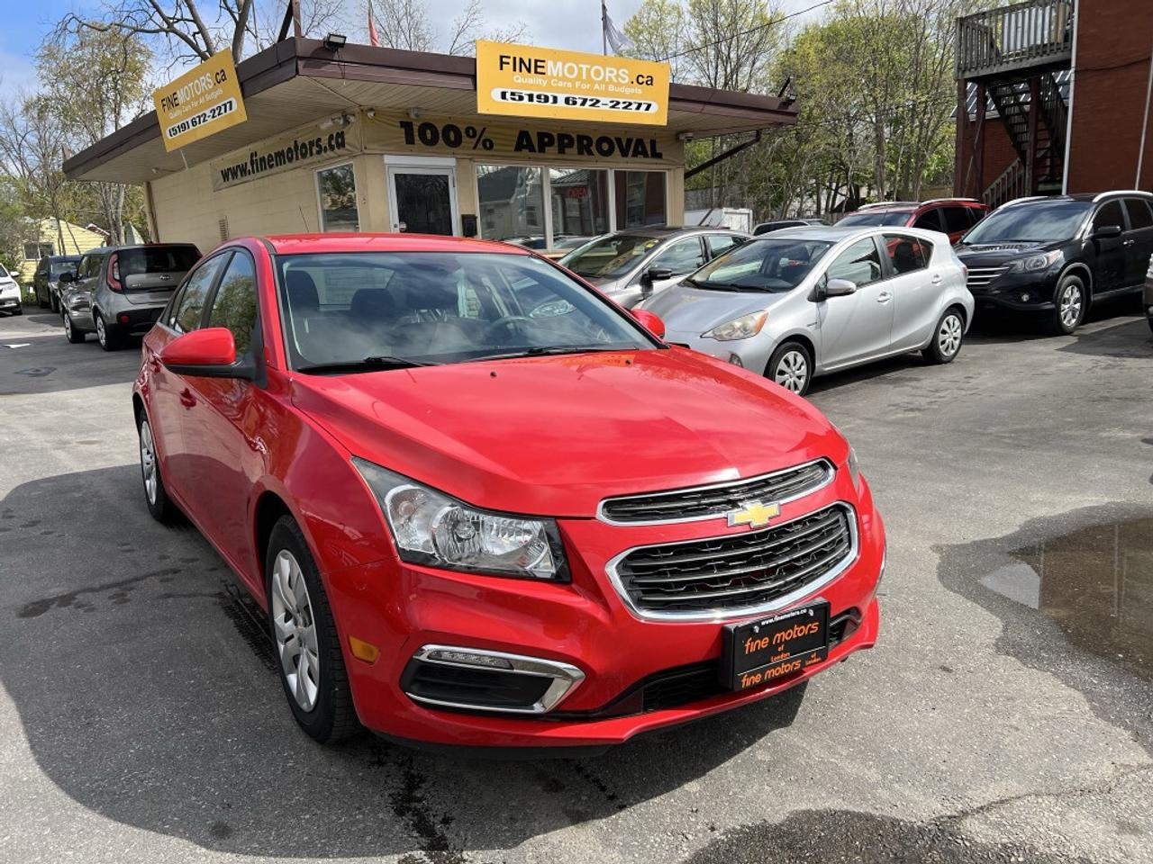 2015 Chevrolet Cruze 4dr Sedan 1LT Photo0
