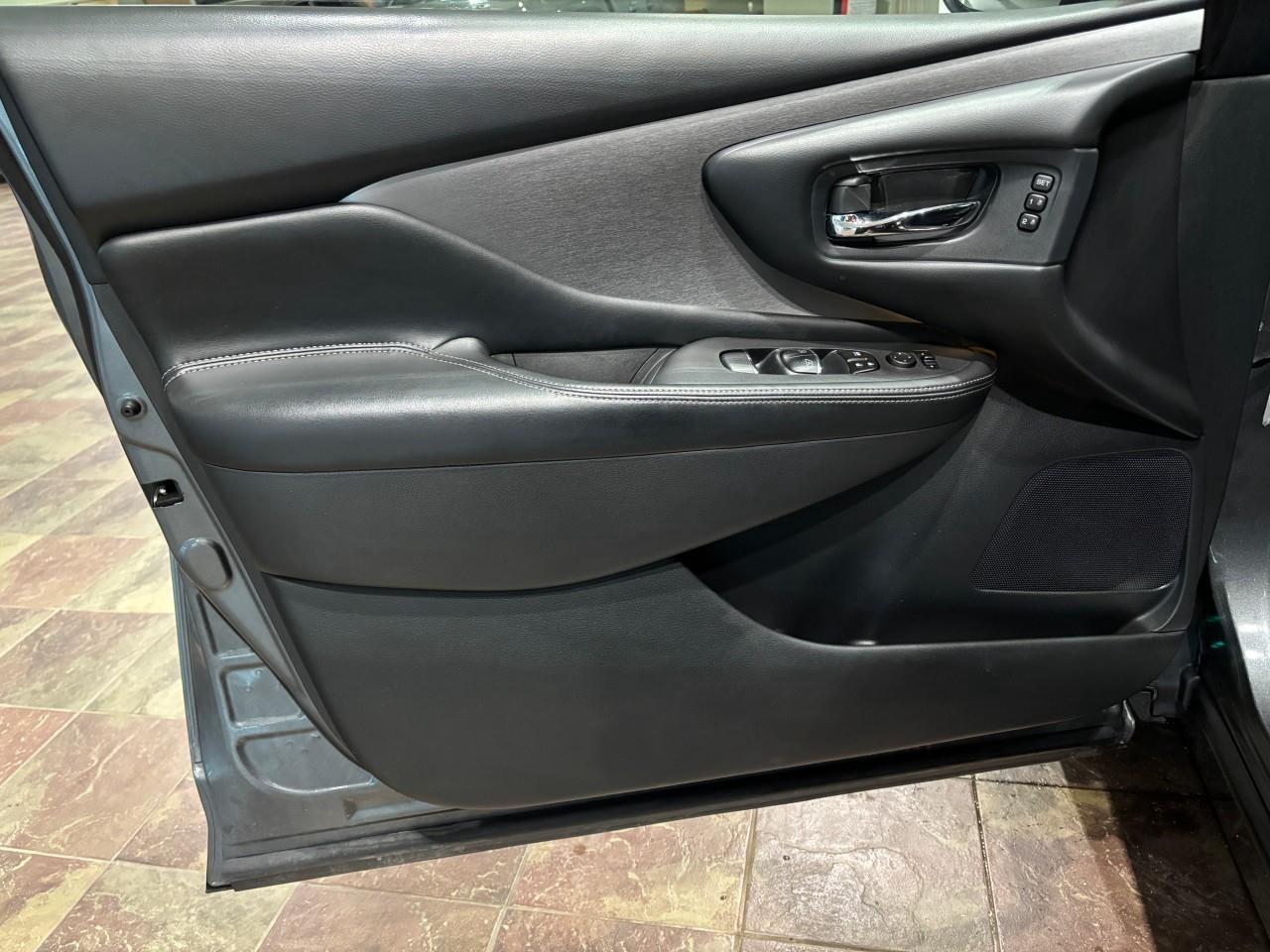 2019 Nissan Murano SL Photo