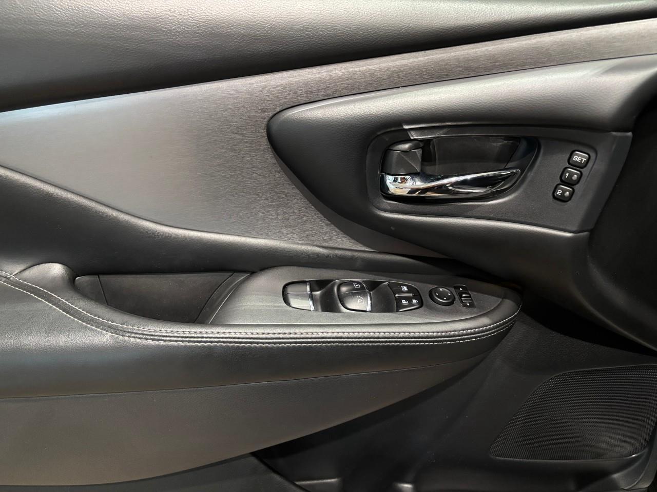 2019 Nissan Murano SL Photo