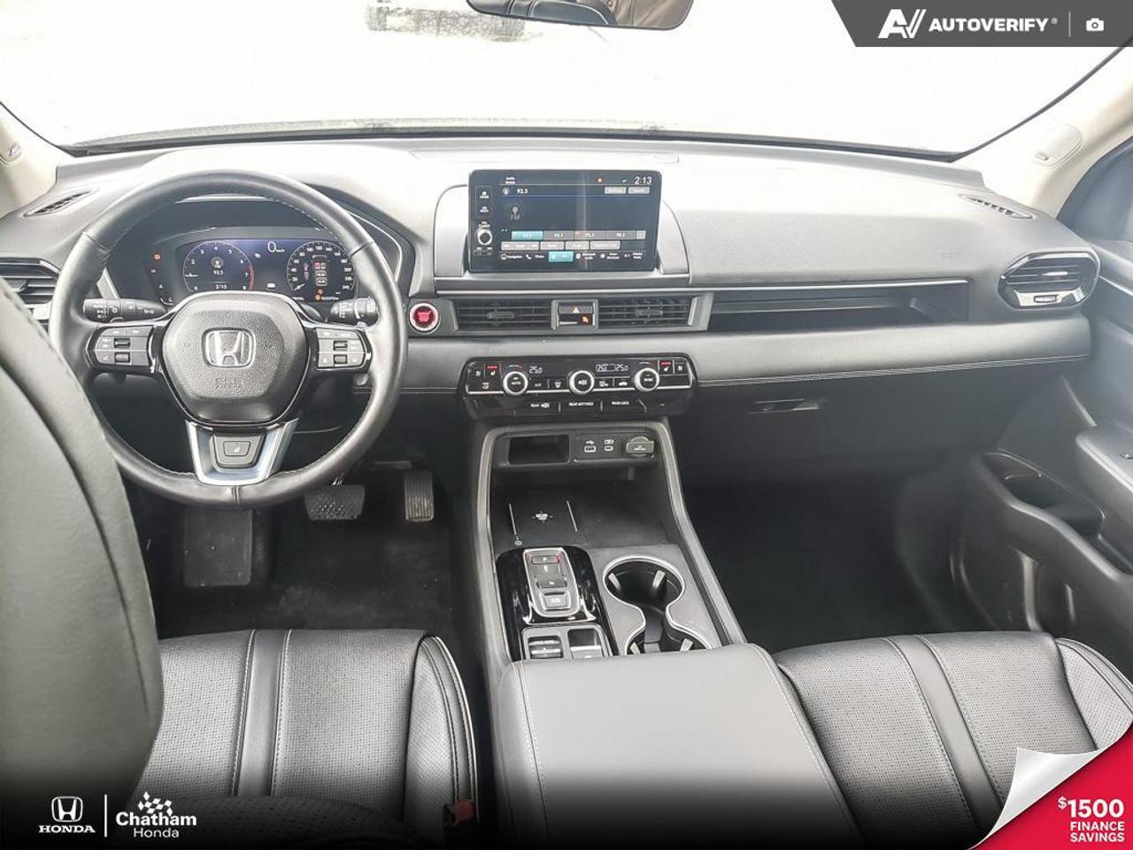 2025 Honda Pilot Touring AWD Photo