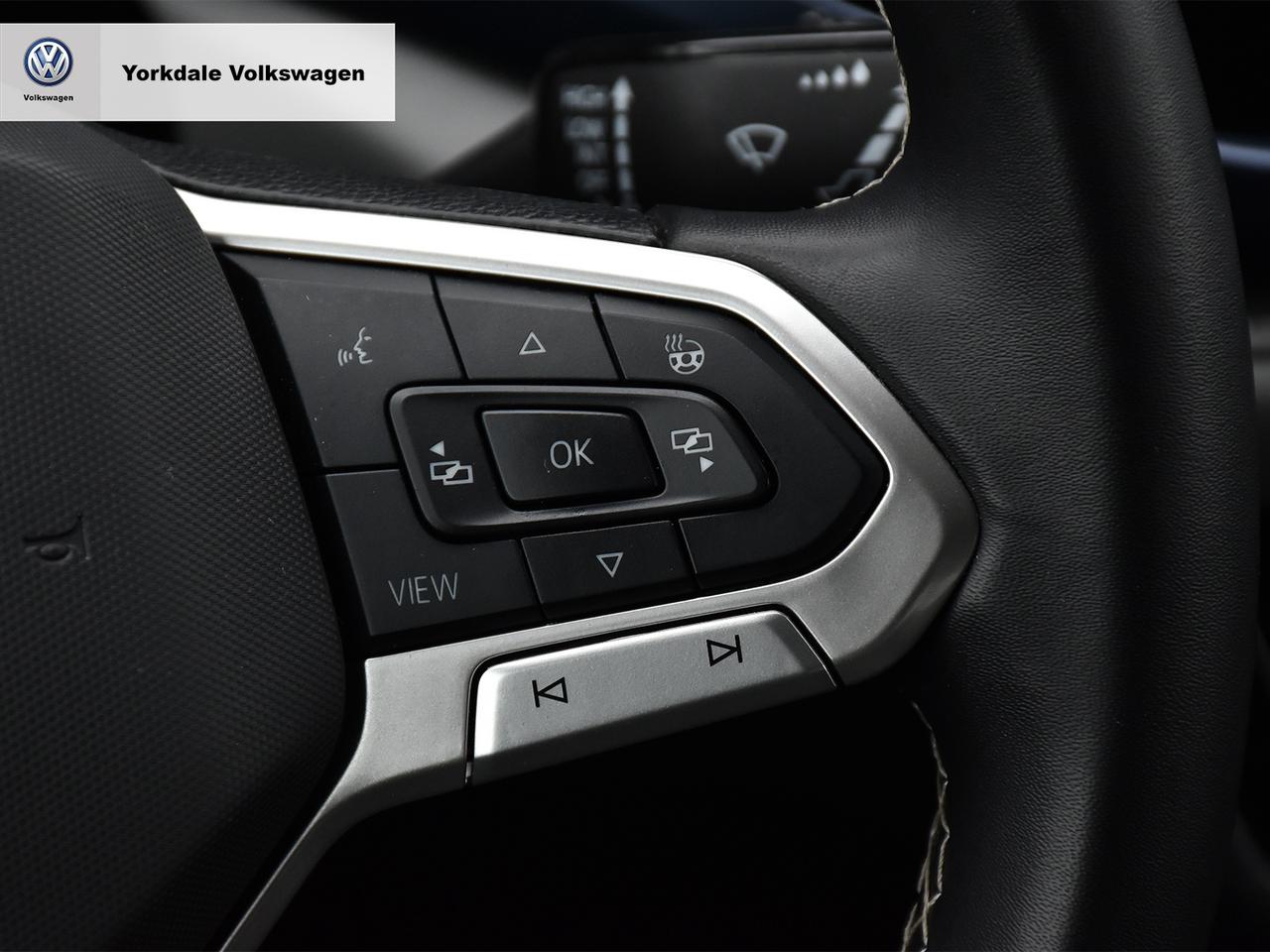 2024 Volkswagen Taos  Photo