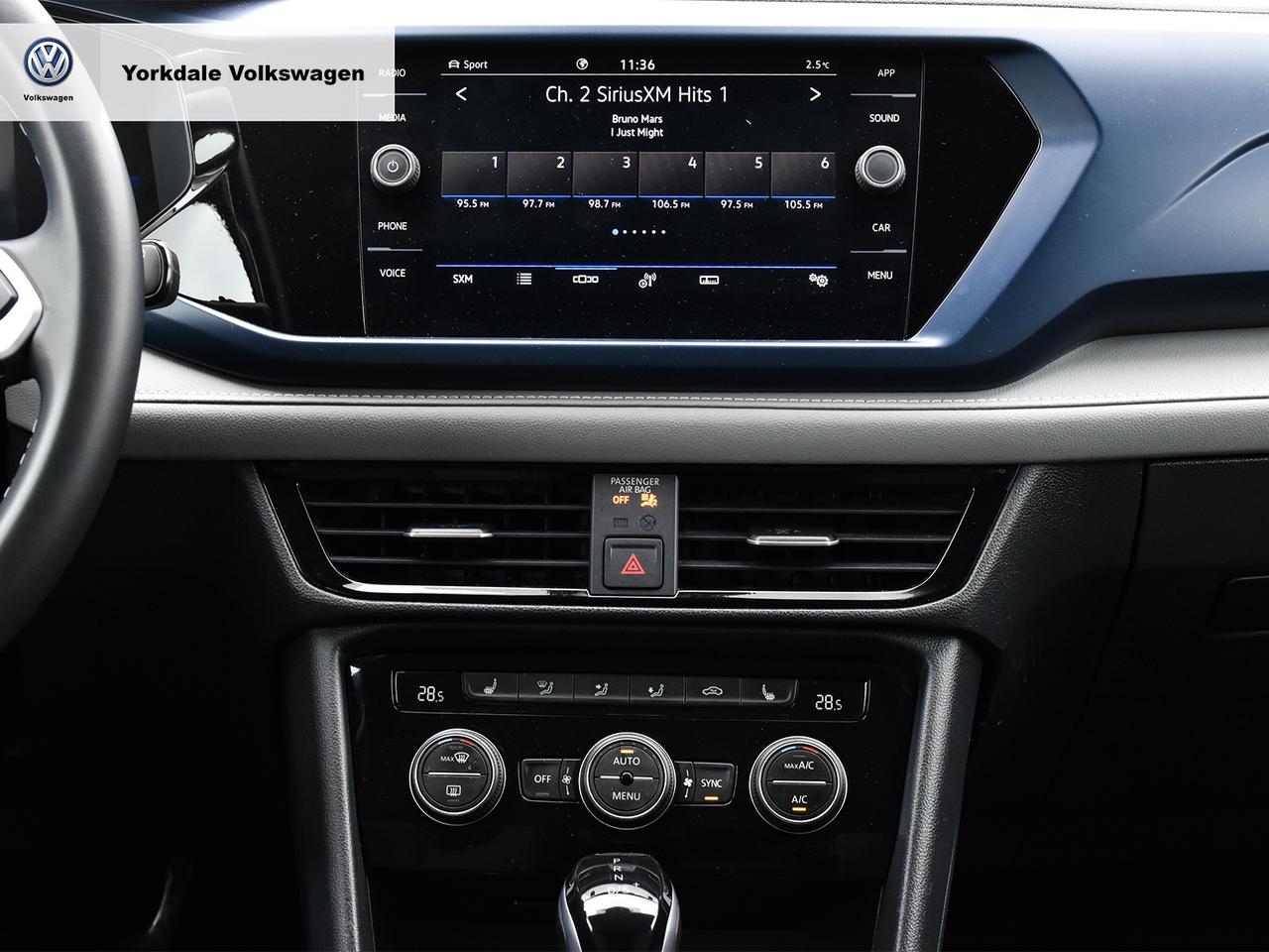 2024 Volkswagen Taos  Photo