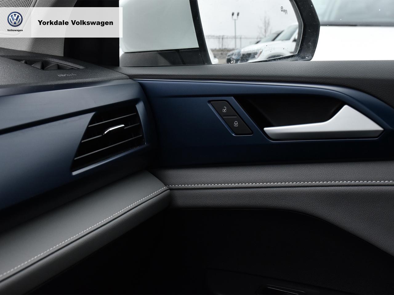 2024 Volkswagen Taos  Photo