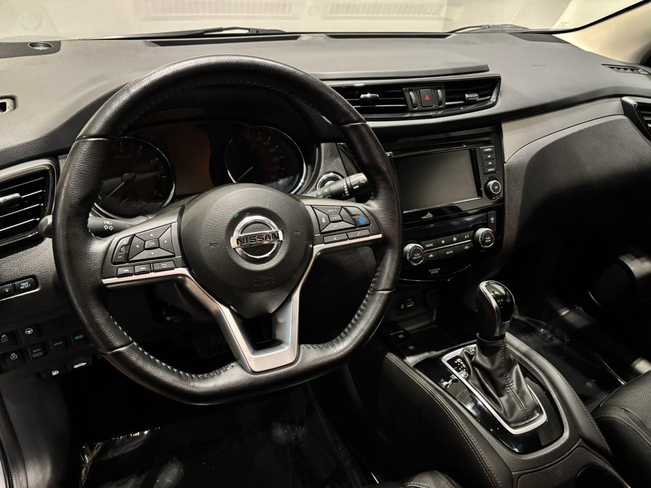 2020 Nissan Qashqai SL Photo