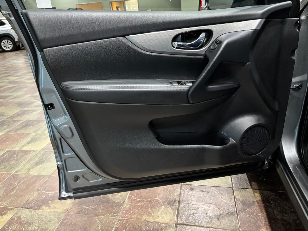 2020 Nissan Qashqai SL Photo