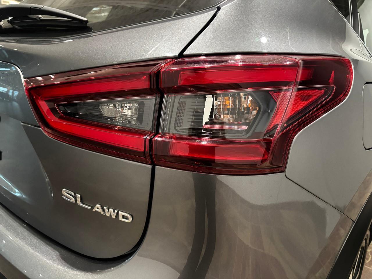 2020 Nissan Qashqai SL Photo