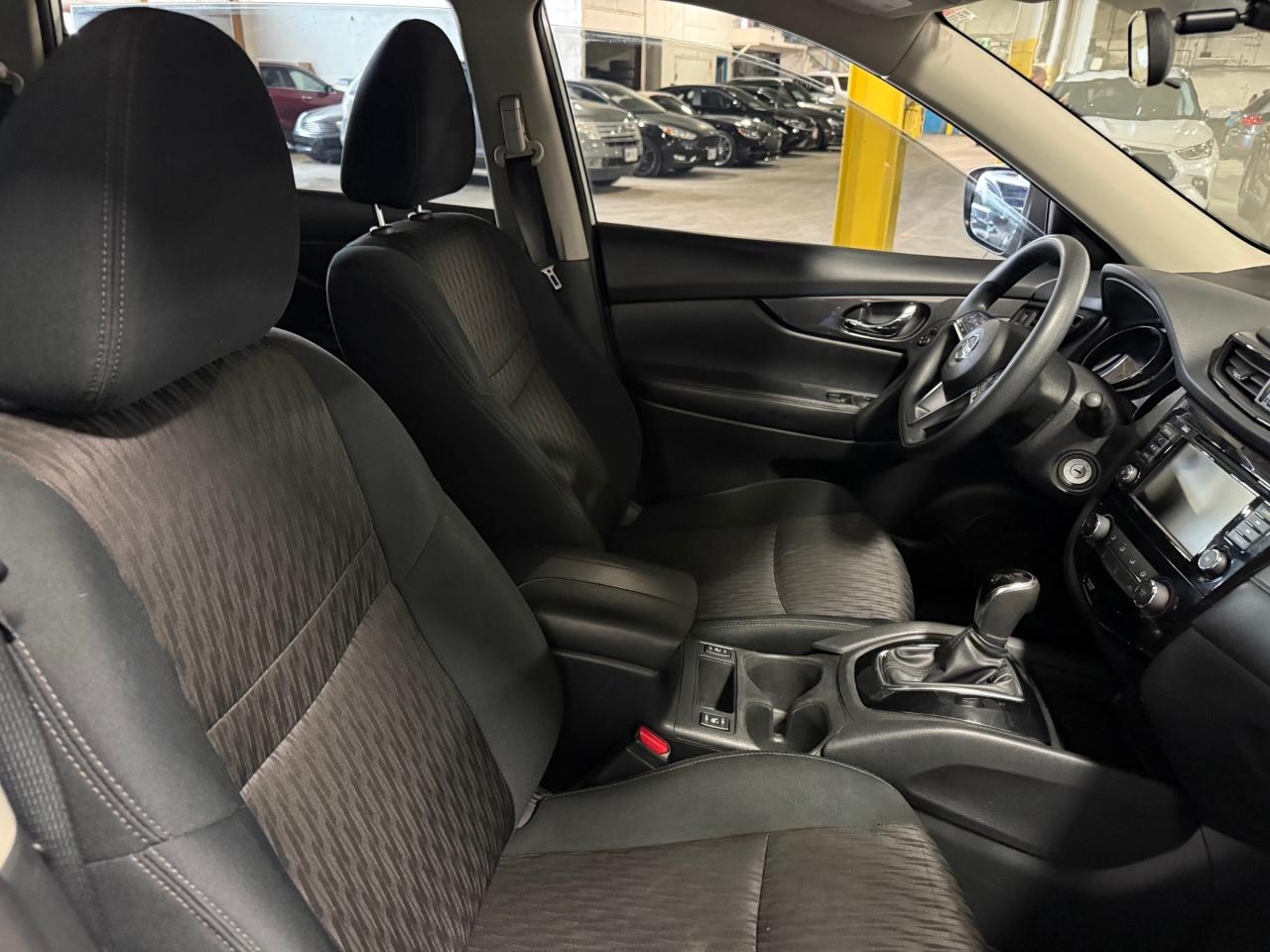 2018 Nissan Rogue S 4dr All-wheel Drive Photo