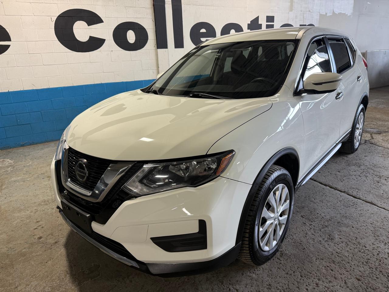 2018 Nissan Rogue S 4dr All-wheel Drive Photo4
