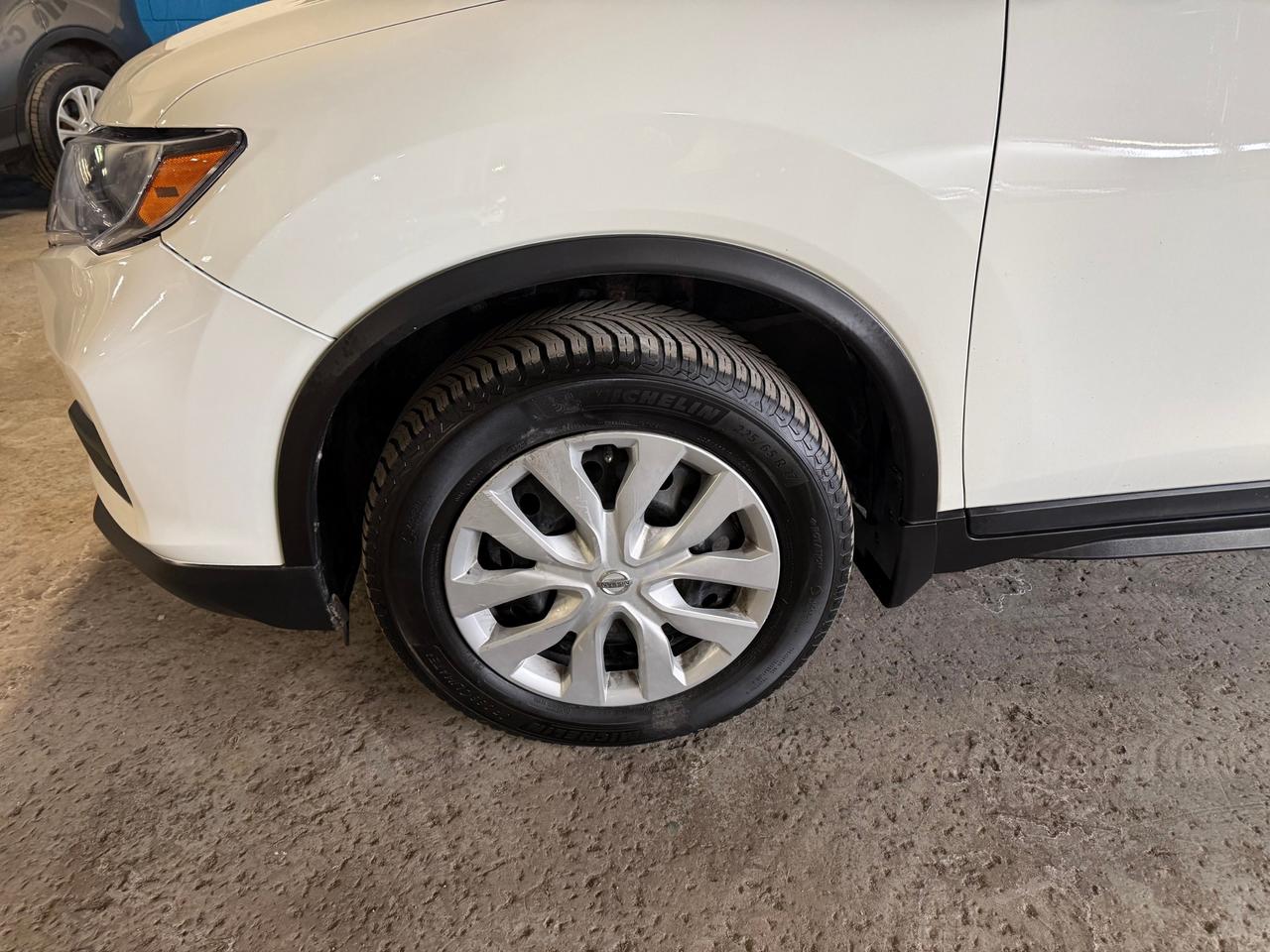 2018 Nissan Rogue S 4dr All-wheel Drive Photo