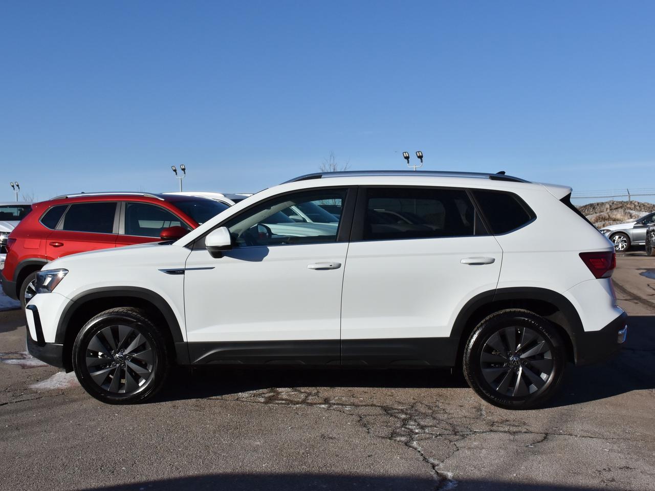 2022 Volkswagen Taos  Photo2