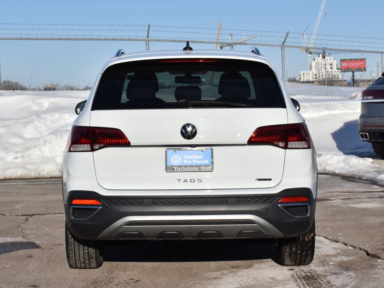 2022 Volkswagen Taos  Photo3