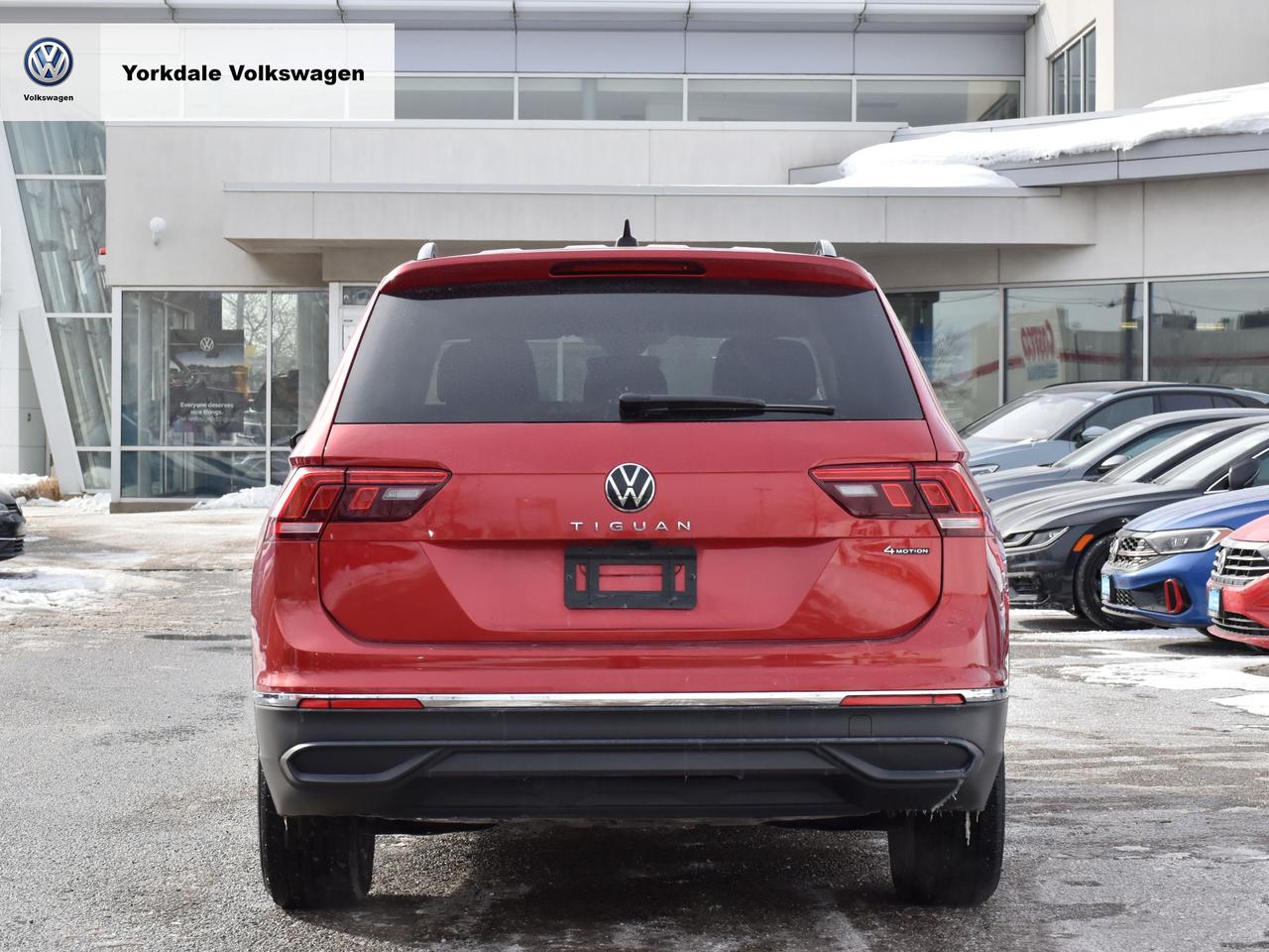 2023 Volkswagen Tiguan 4Motion "LOW KM" Photo4