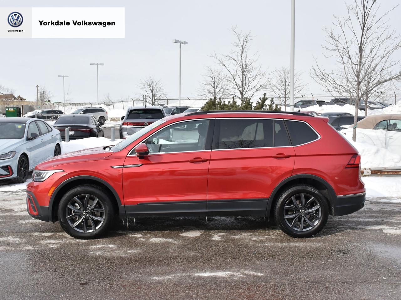 2023 Volkswagen Tiguan 4Motion "LOW KM" Photo