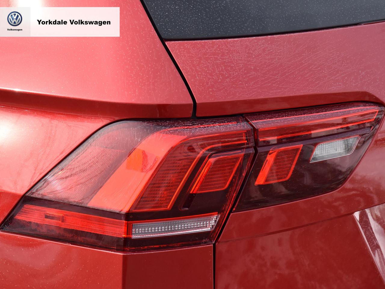 2023 Volkswagen Tiguan 4Motion "LOW KM" Photo