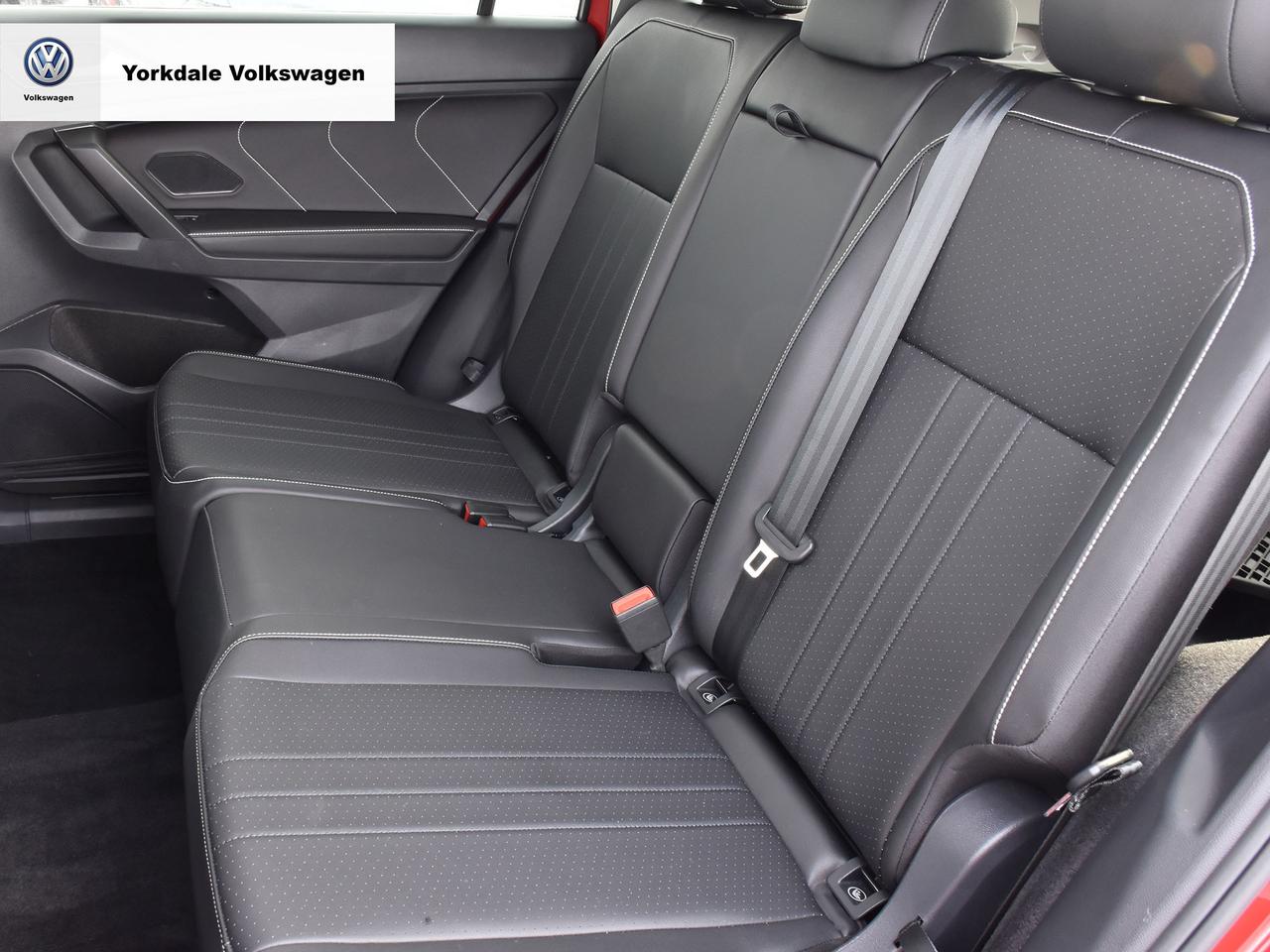 2023 Volkswagen Tiguan 4Motion "LOW KM" Photo