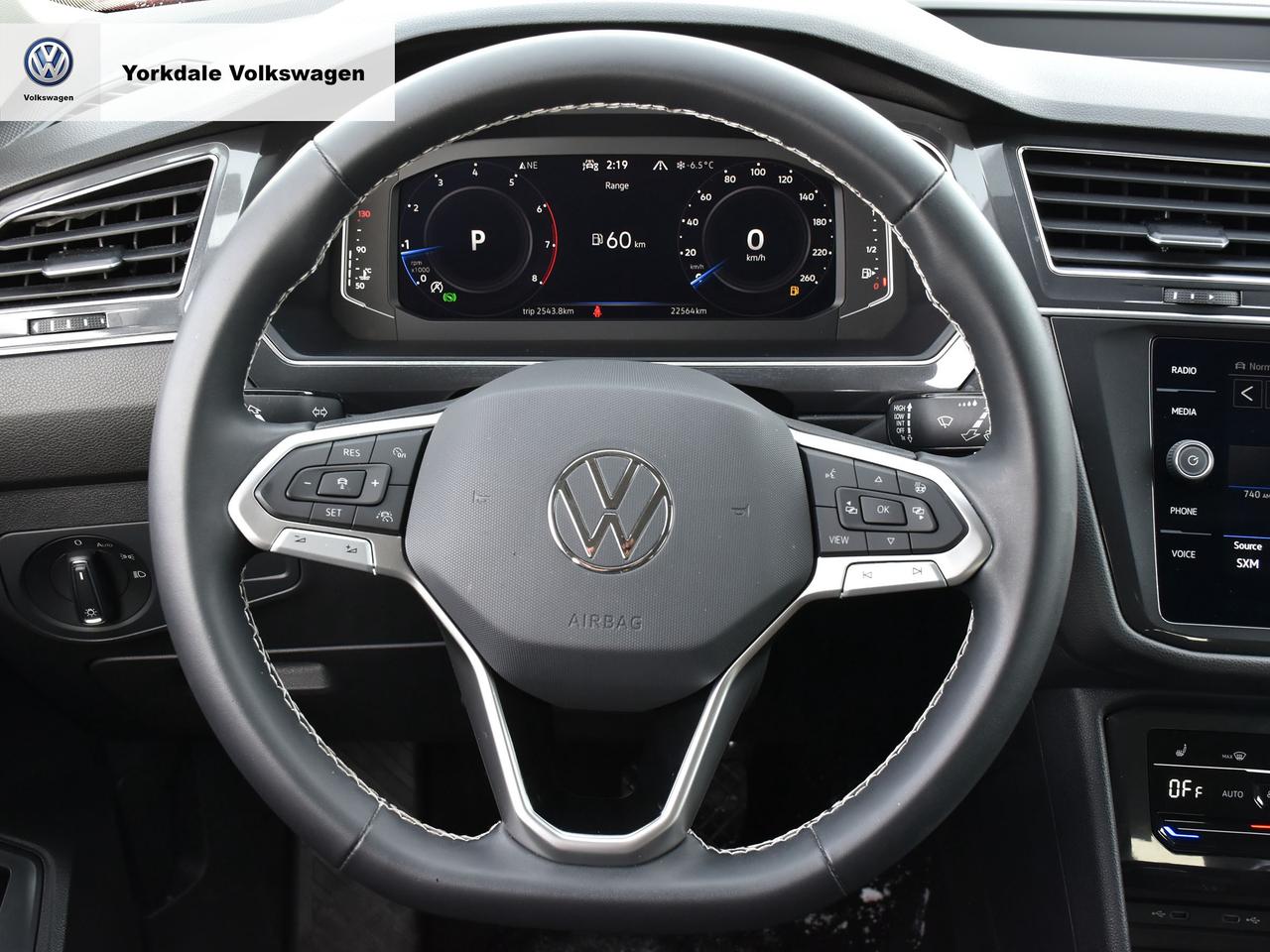 2023 Volkswagen Tiguan 4Motion "LOW KM" Photo
