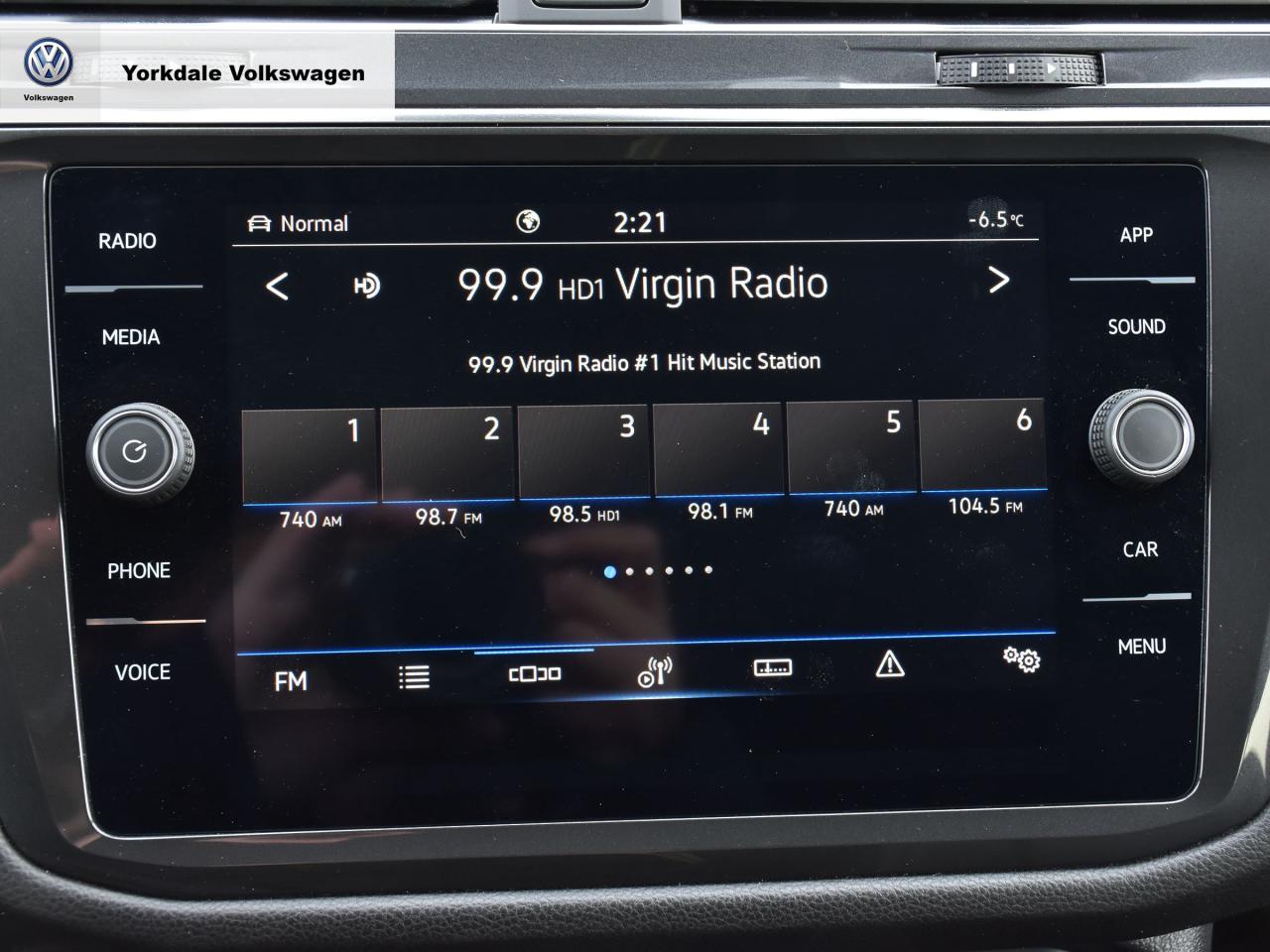 2023 Volkswagen Tiguan 4Motion "LOW KM" Photo