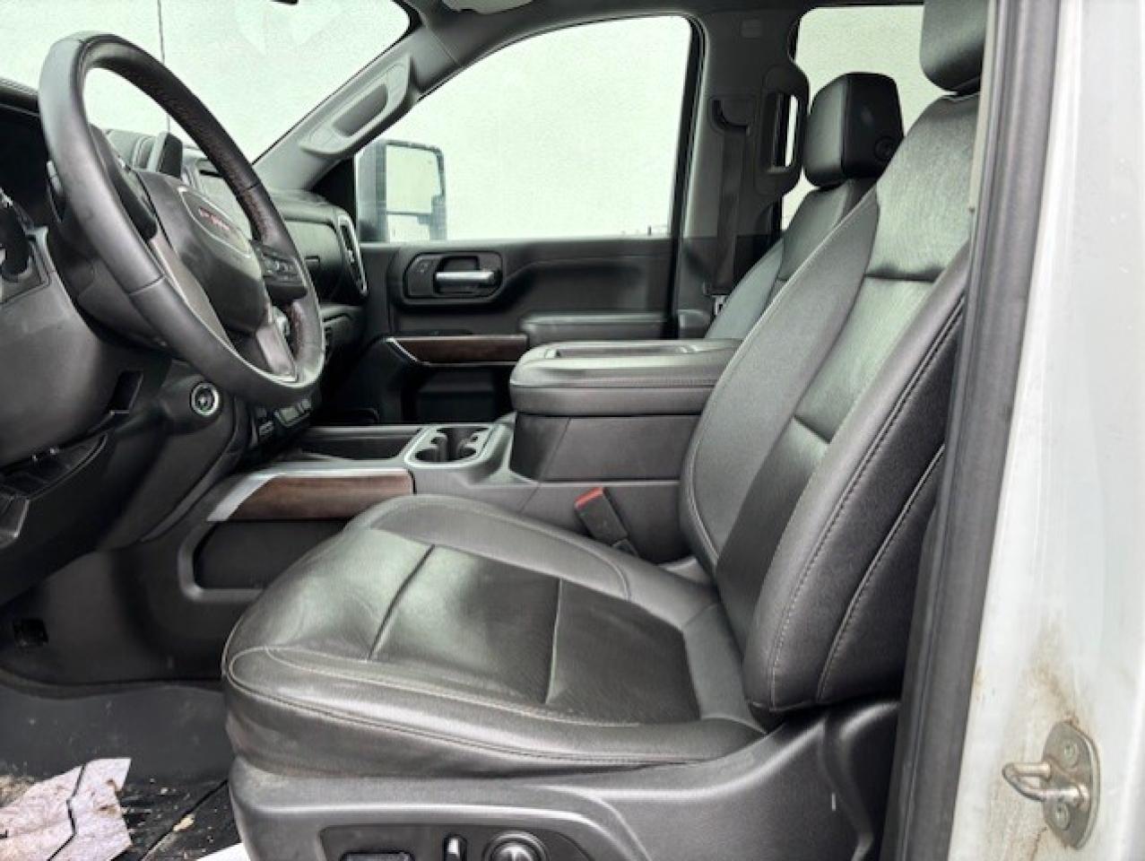 2021 GMC SIERRA 2500HD 4WD SLT **6.6L DURAMAX DIESEL-X 31 OFF ROAD PKG** Photo