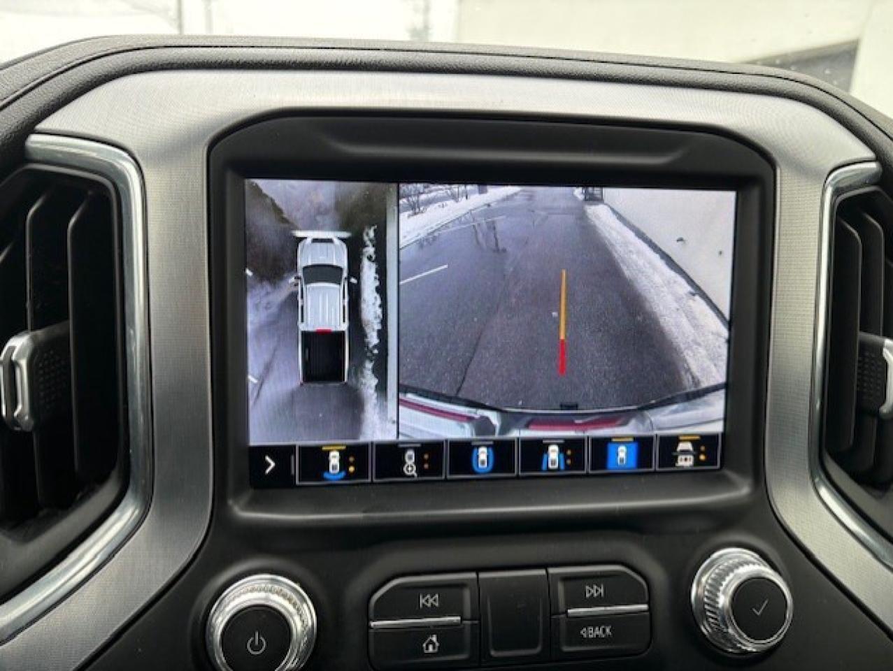 2021 GMC SIERRA 2500HD 4WD SLT **6.6L DURAMAX DIESEL-X 31 OFF ROAD PKG** Photo