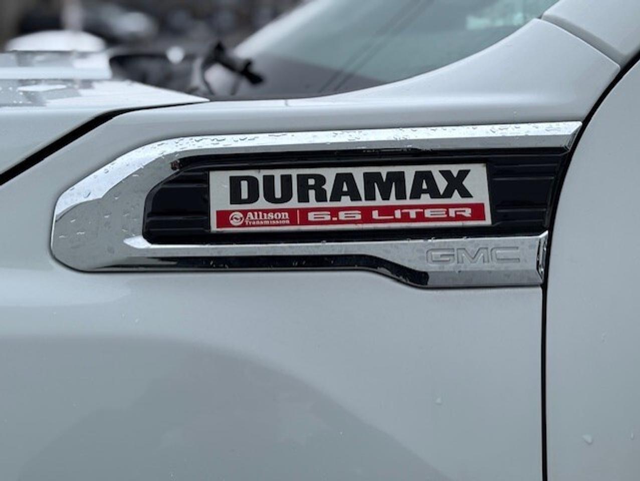 2021 GMC SIERRA 2500HD 4WD SLT **6.6L DURAMAX DIESEL-X 31 OFF ROAD PKG** Photo