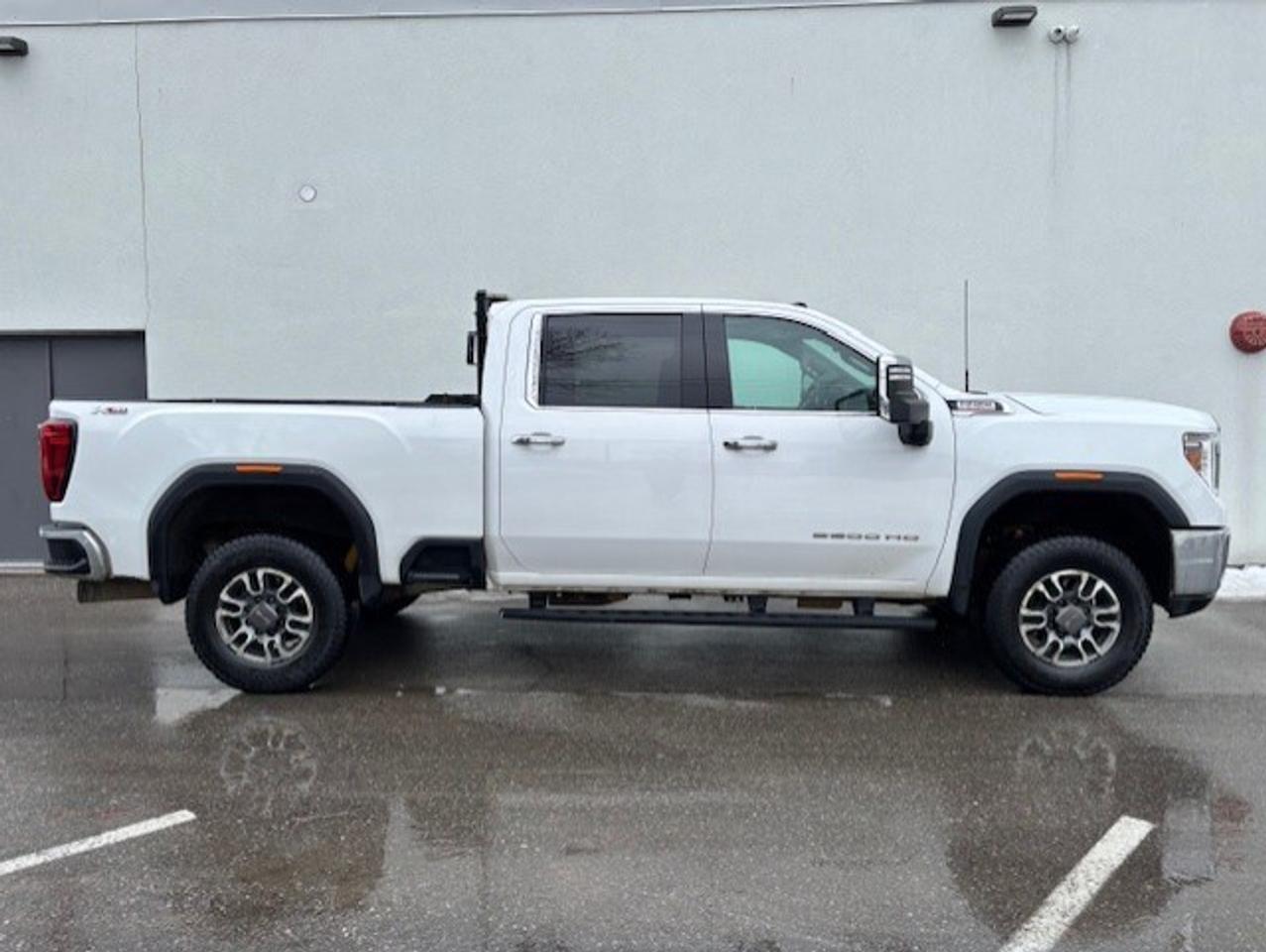 2021 GMC SIERRA 2500HD 4WD SLT **6.6L DURAMAX DIESEL-X 31 OFF ROAD PKG** Photo