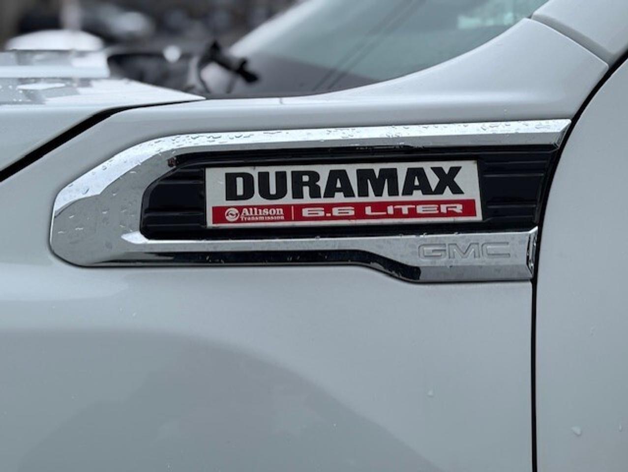 2021 GMC SIERRA 2500HD 4WD SLT **6.6L DURAMAX DIESEL-X 31 OFF ROAD PKG** Photo