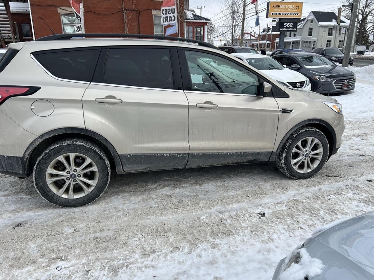 2018 Ford Escape SEL 4dr Front-wheel Drive Automatic Photo