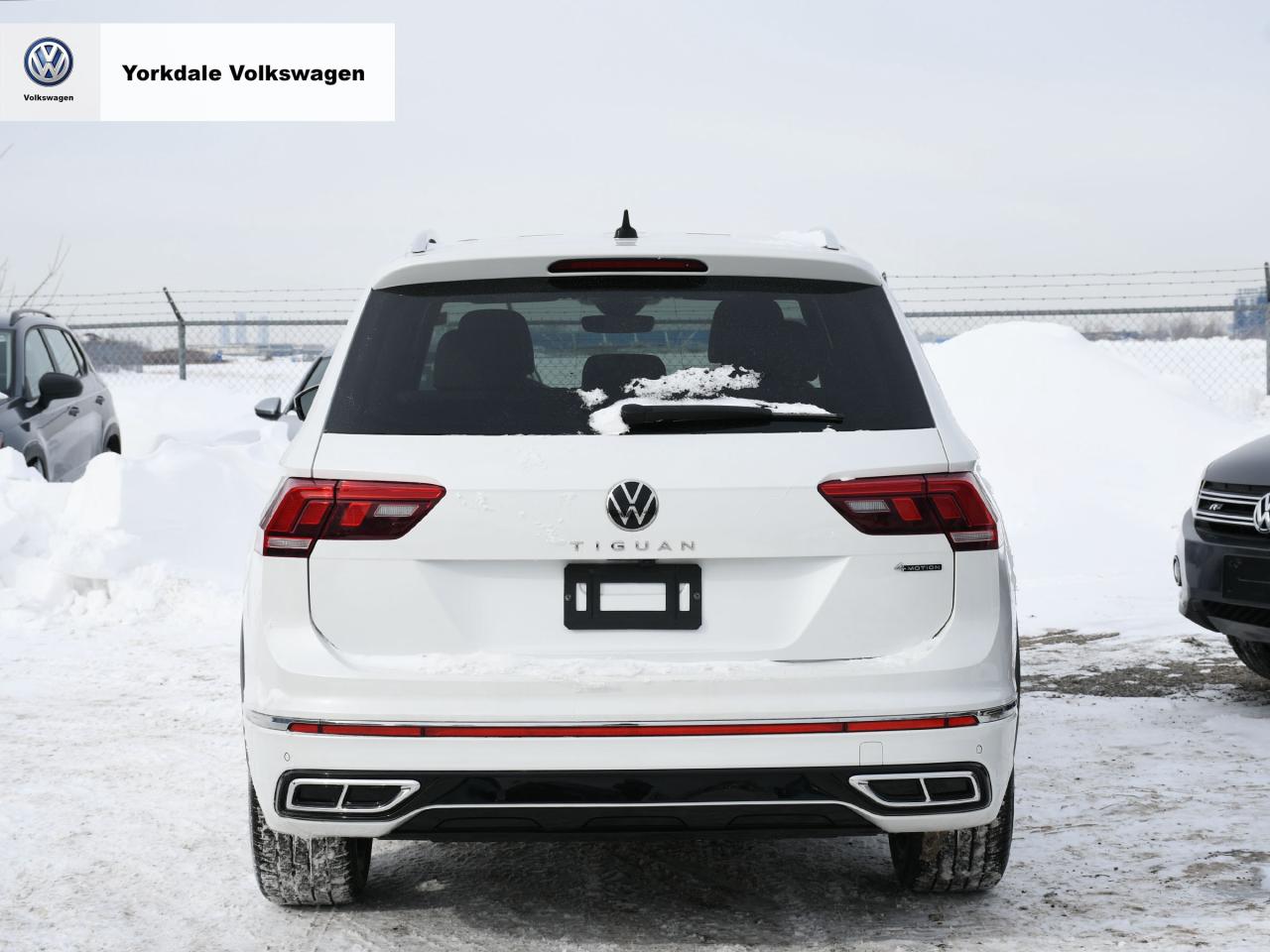 2022 Volkswagen Tiguan 4Motion "R-LINE" Photo
