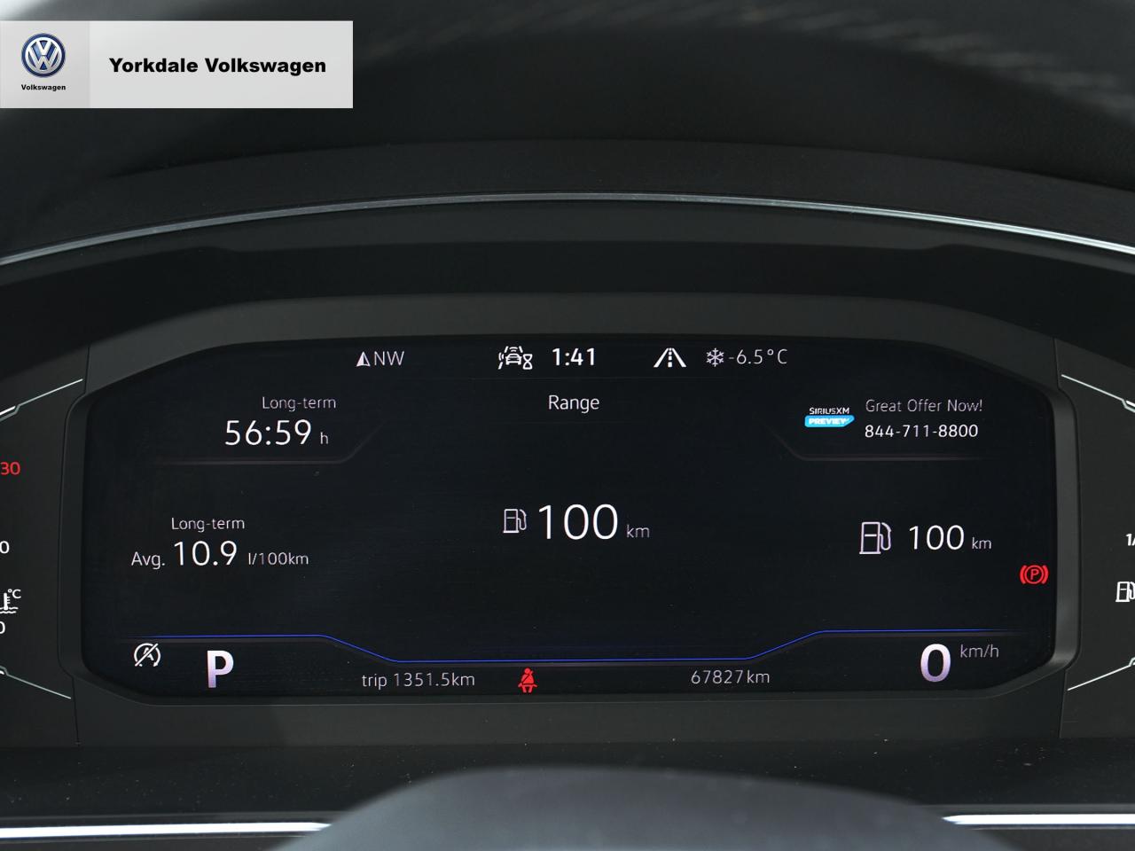 2022 Volkswagen Tiguan 4Motion "R-LINE" Photo