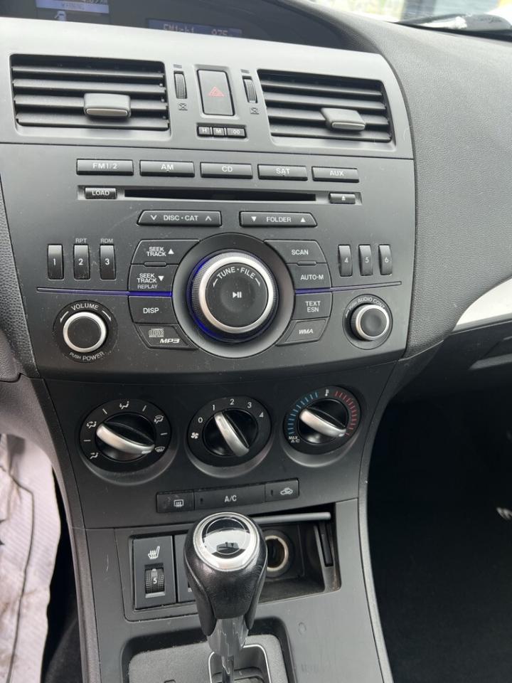 2013 Mazda MAZDA3 4dr Sedan Automatic  GS-SKY Photo
