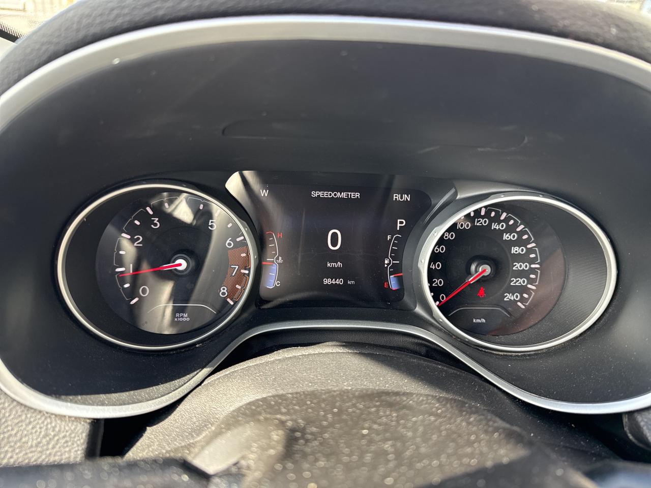 2018 Jeep Compass LIMITED Photo2