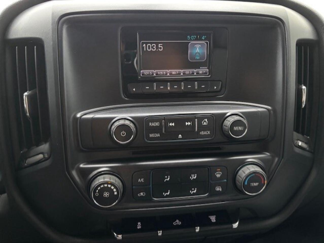 2015 Chevrolet Silverado 2500 4X4 **6.6L DURAMAX DIESEL-CREW CAB-SHORT BOX** Photo