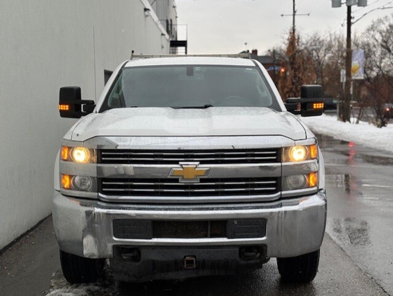2015 Chevrolet Silverado 2500 4X4 **6.6L DURAMAX DIESEL-CREW CAB-SHORT BOX** Photo