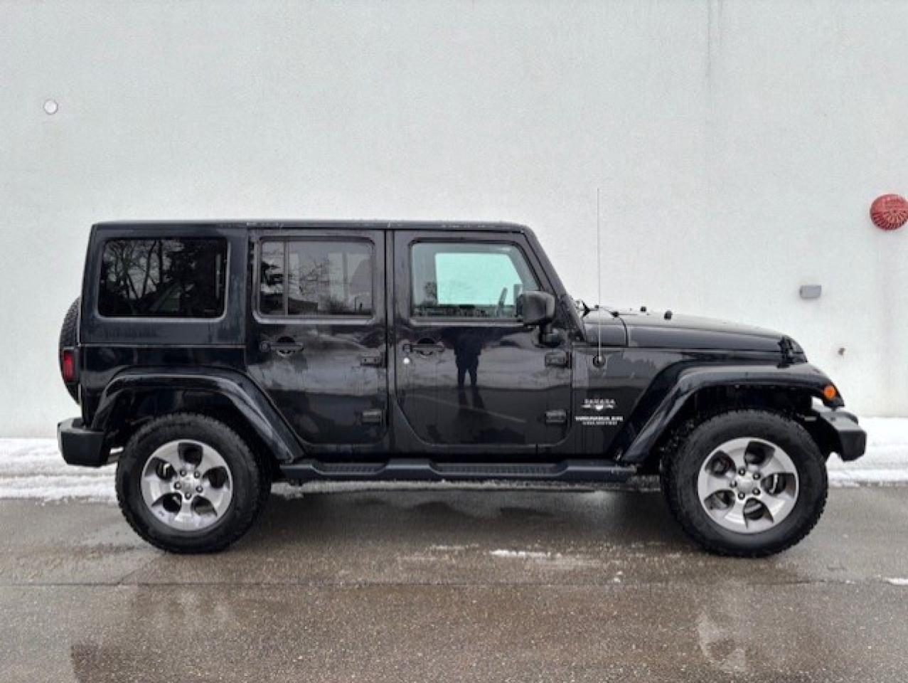 2016 Jeep WRANGLER UNLIMITED SAHARA 4WD AUTOMATIC-2 TOPS-REMOTE START Photo