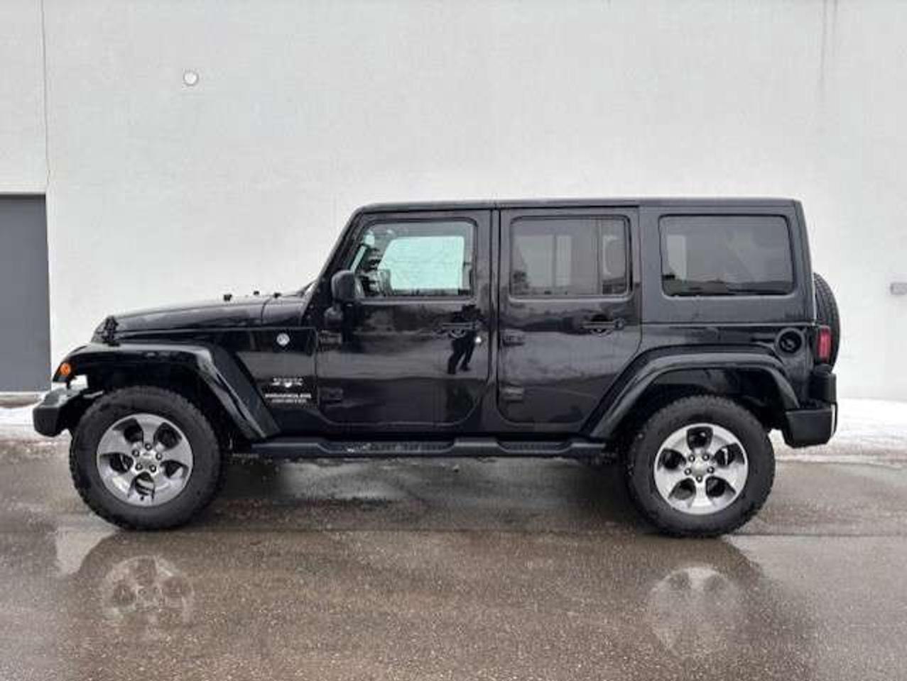2016 Jeep Wrangler SAHARA 4WD AUTOMATIC-2 TOPS-REMOTE START Photo1