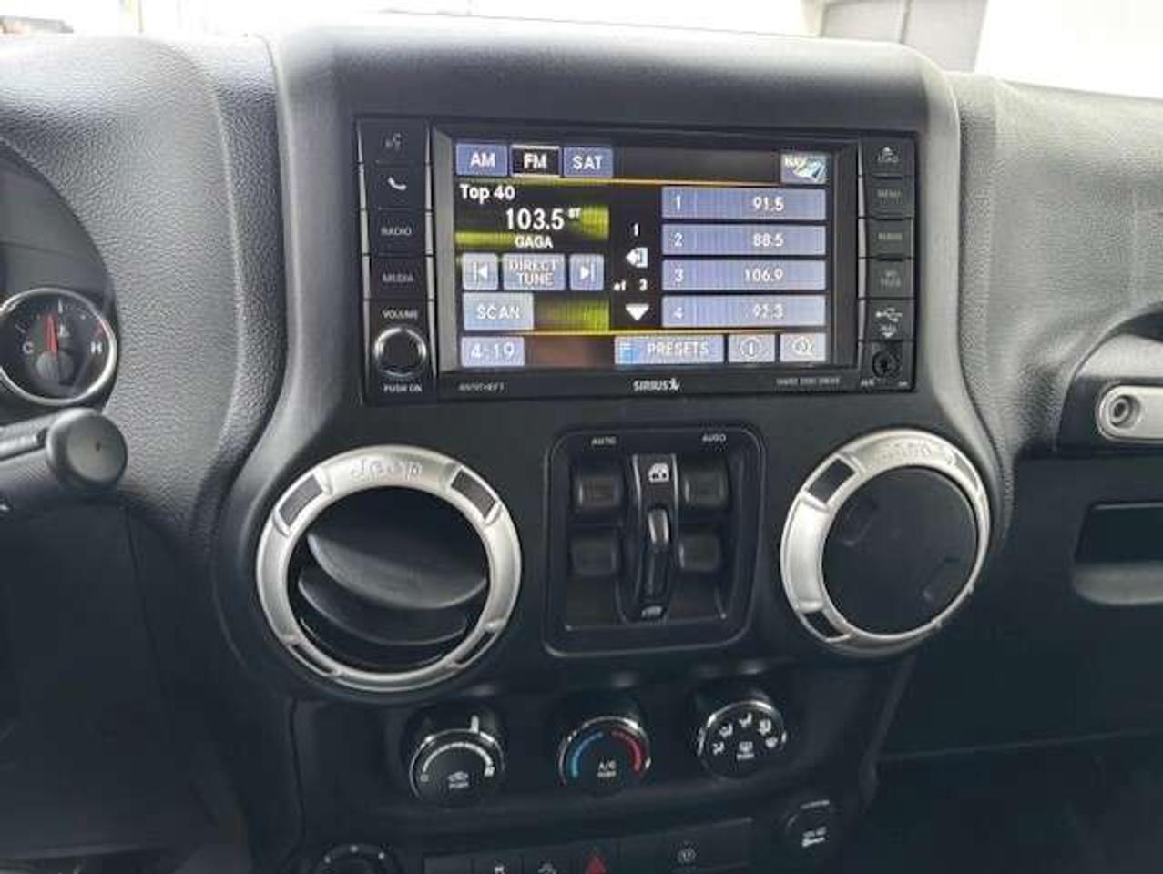 2016 Jeep Wrangler SAHARA 4WD AUTOMATIC-2 TOPS-REMOTE START Photo