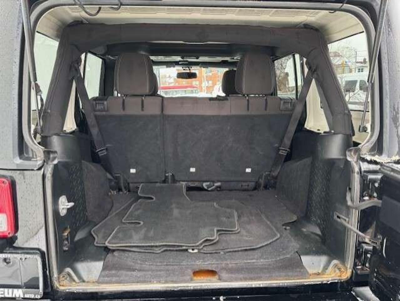 2016 Jeep Wrangler SAHARA 4WD AUTOMATIC-2 TOPS-REMOTE START Photo