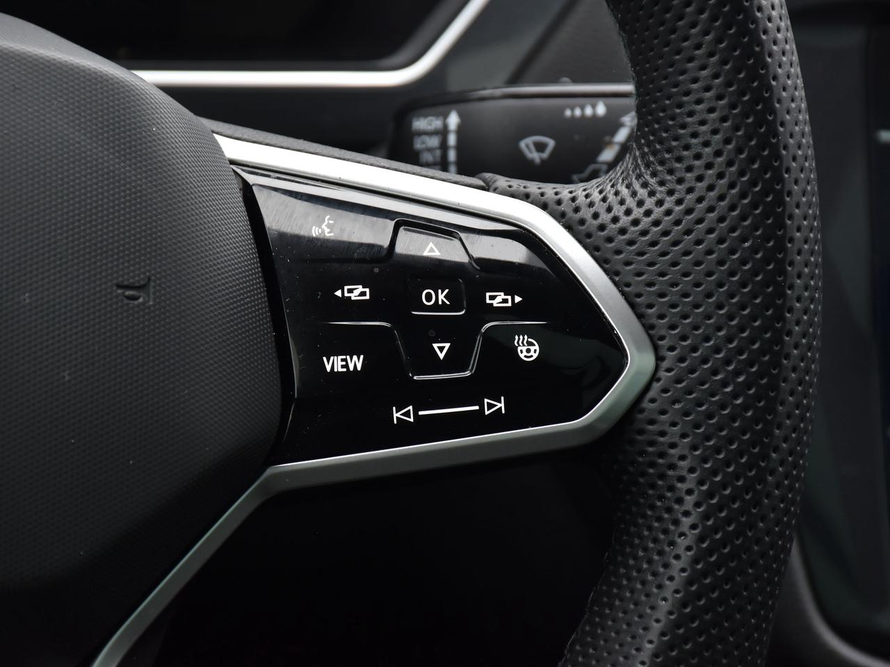 2022 Volkswagen Tiguan  Photo